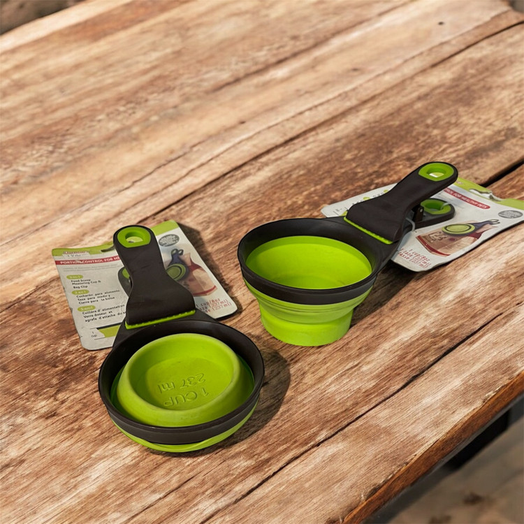 “Pet Food Measuring Cup with Bag Clip”