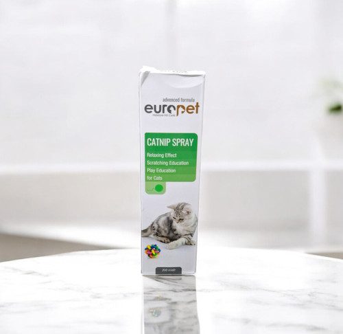 EuroPet Catnip Spray for Relaxation & Playfulness in Cats