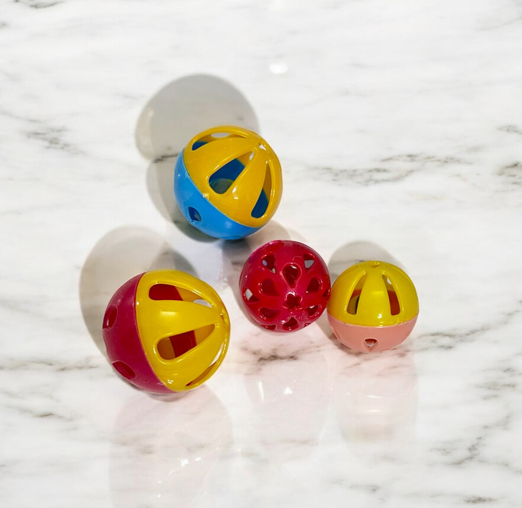 Small Squeaky Ball Toy for Cats & Pet Birds